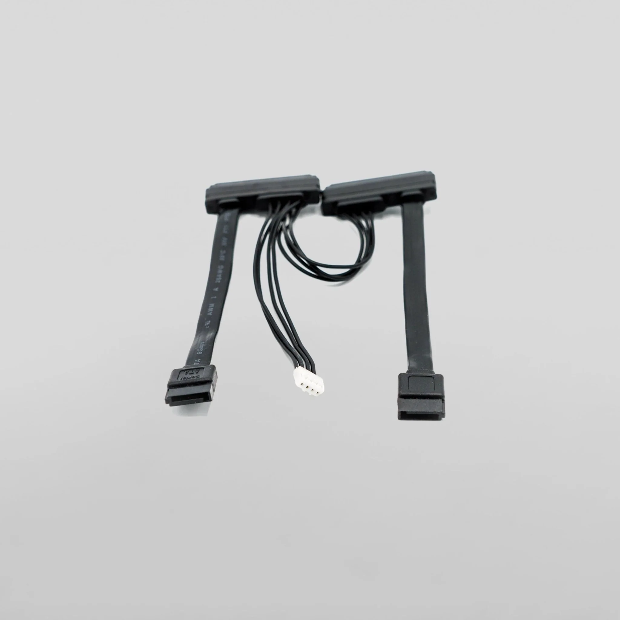 SATA Y-Cable for ZimaBoard/ZimaBlade - Image 3